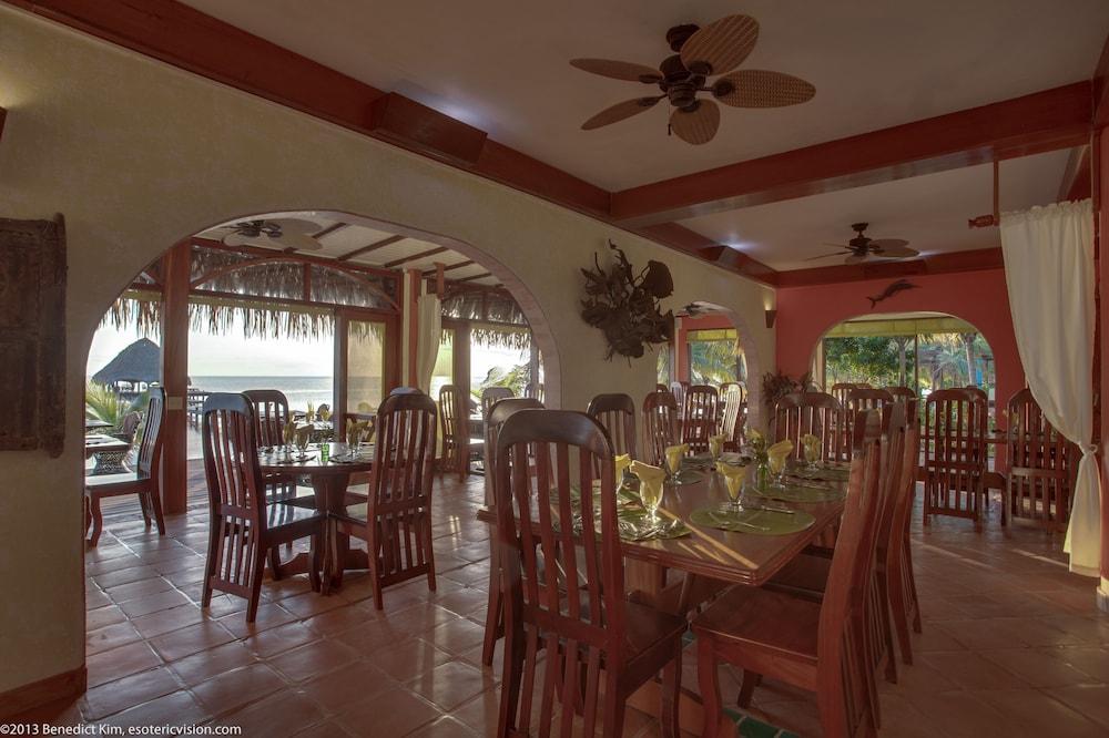 Robert'S Grove Beach Resort Placencia Exterior foto