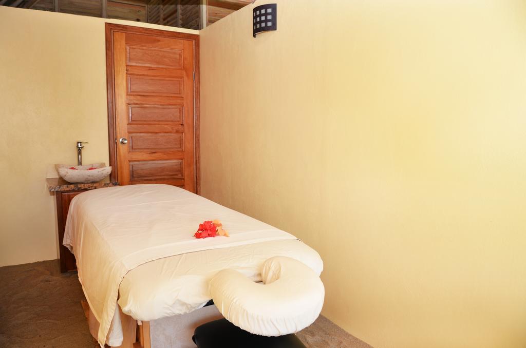 Robert'S Grove Beach Resort Placencia Exterior foto
